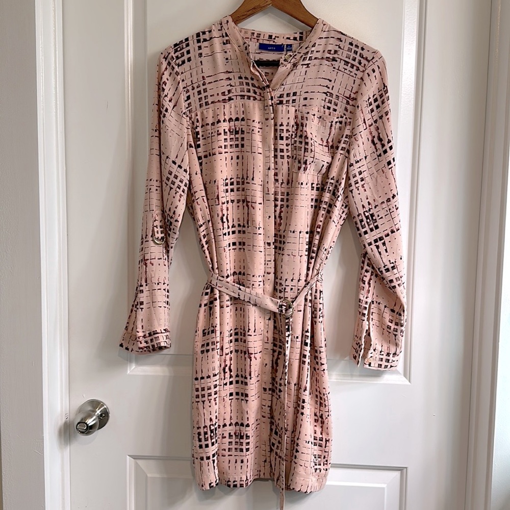 Light pink patterned blouse dress